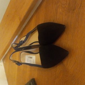 Women's dress shoes